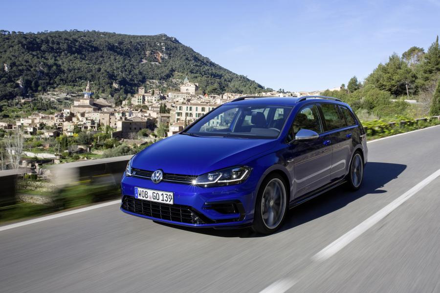  Volkswagen Golf R Variant 2017 года  (WW) (фото 25 из 28)